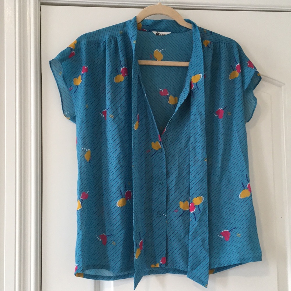 Vintage tie front blouse